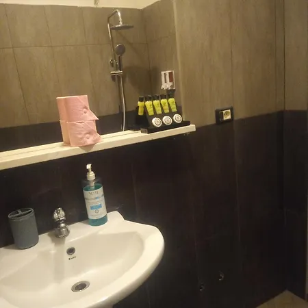 Prince Hotel Fier فندق