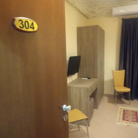 Prince Hotel Fier Hotel 3*