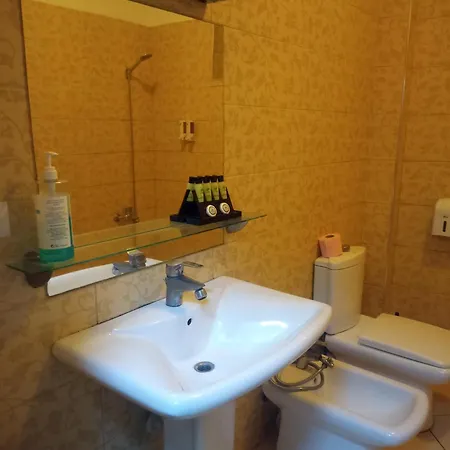 Prince Hotel Fier فندق فيير