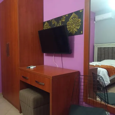 Prince Hotel Fier 3* فيير