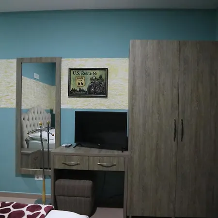 فندق Prince Hotel Fier فيير