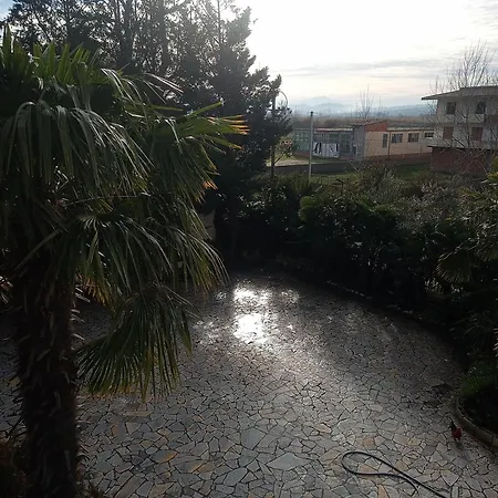 Prince Hotel Fier 3* فيير