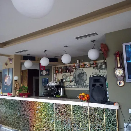 Prince Hotel Fier فندق فيير