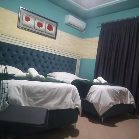 فندق Prince Hotel Fier فيير