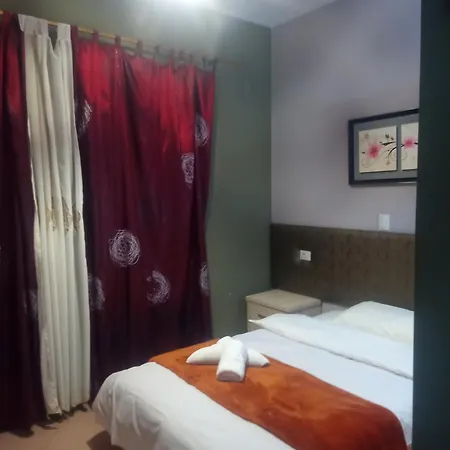 Prince Hotel Fier 3*