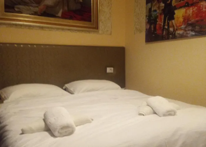 Prince Hotel Fier 3*