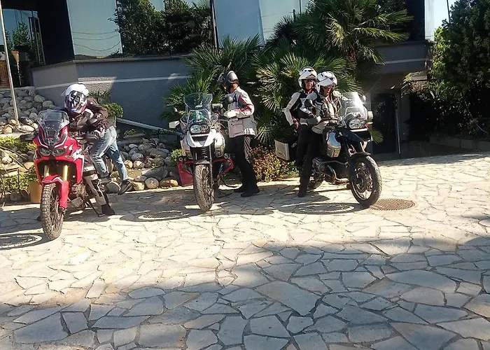 Prince Hotel Fier 3*