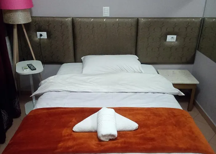 Hotel Prince Hotel Fier 3*
