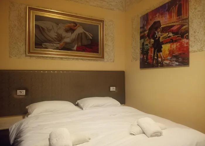 ホテル Prince Hotel Fier
