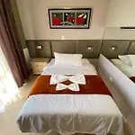 Prince Hotel Fier 3*