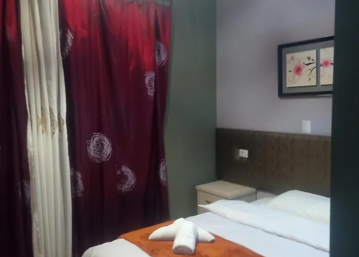 Prince Hotel Fier 3*